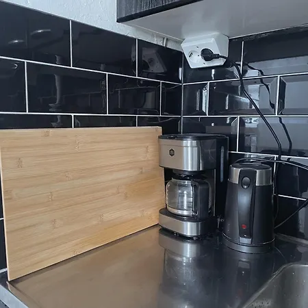 아파트 Nextdoor Host Vintage For 2 With Bathtub 헬싱키