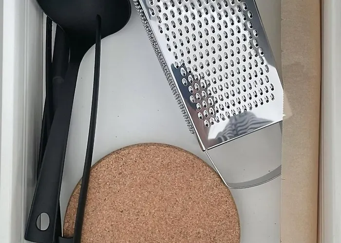 דירה Nextdoor Host Vintage For 2 With Bathtub