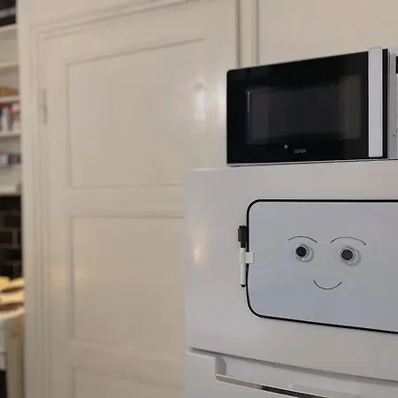 Nextdoor Host Vintage For 2 With Bathtub Helsinki